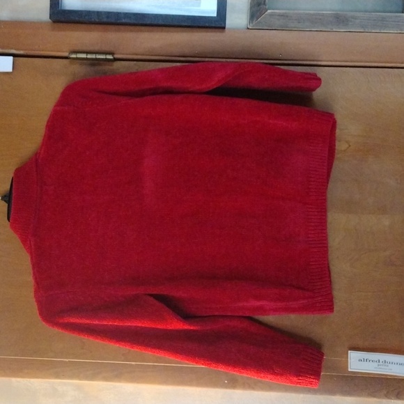 Alfred Dunner red zipped cardigan soft velveteen patterned. Brand new. - Picture 4 of 5